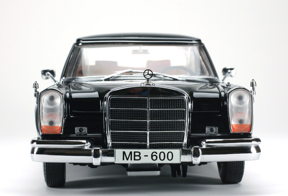 Loft Studio ホビー・模型の写真 1/18 Mercedes Benz 600 Pullman 1966 ...